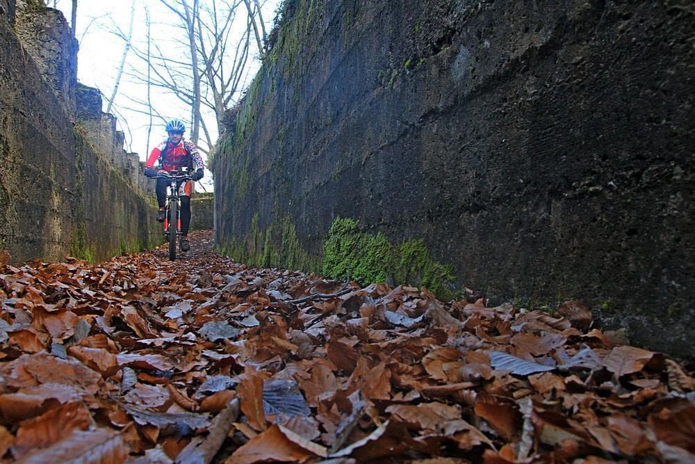 pedalare nelle trincee