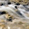 Scorrere tra le rocce