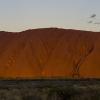 Uluru al tramonto