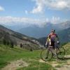 L'eroe Pier con la bicicletta