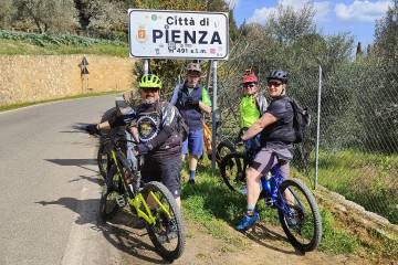 Weekend gravel in Val d'Orcia con i Cinghiali Volanti