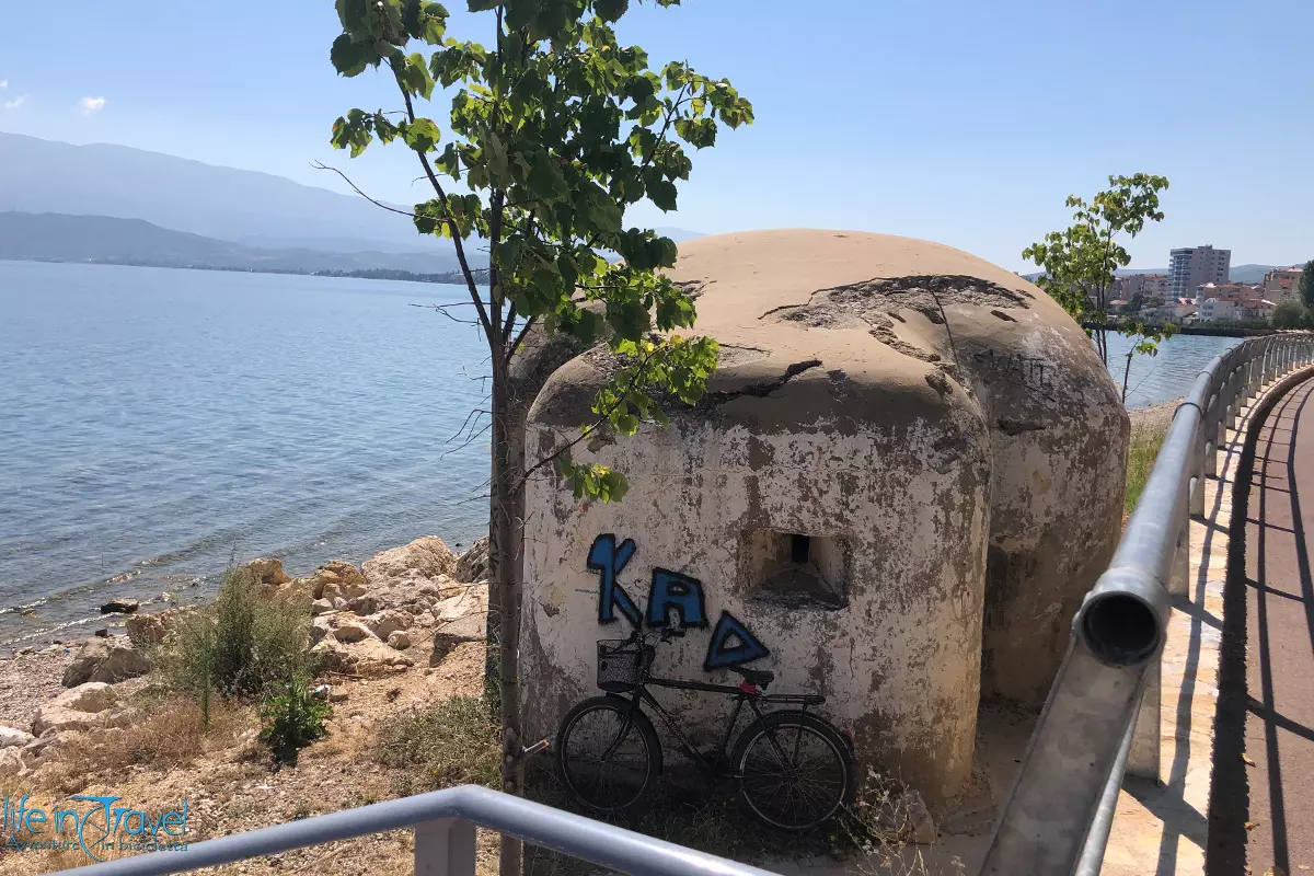 ania Bikepacking bunker sul lago lin