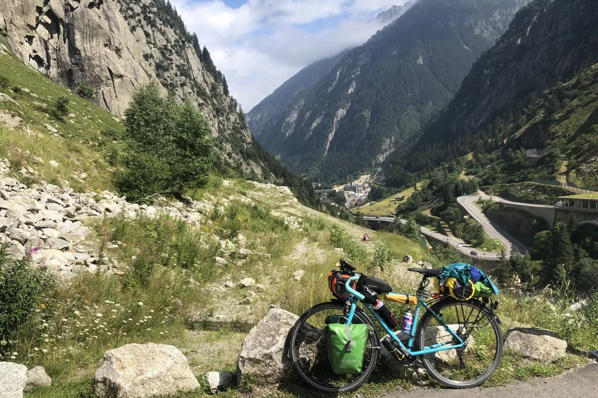Svizzera in bici valle gottardo