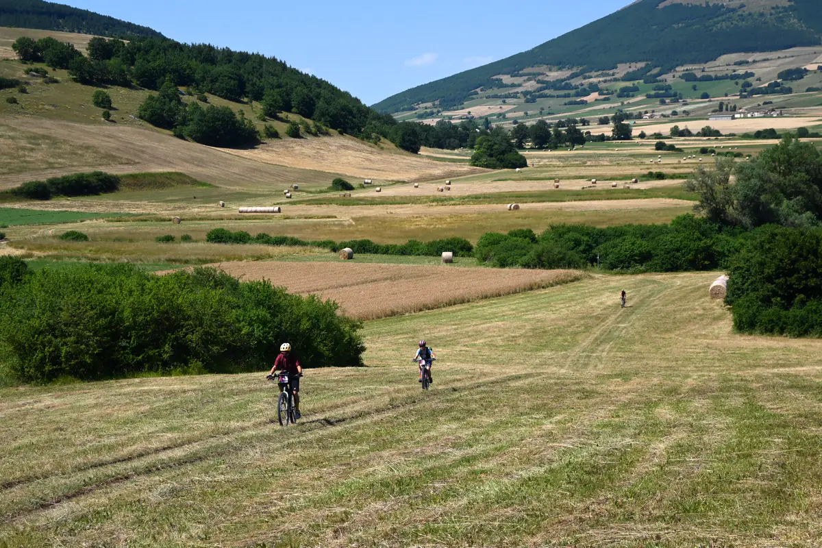 04 augh umbria bikepacking
