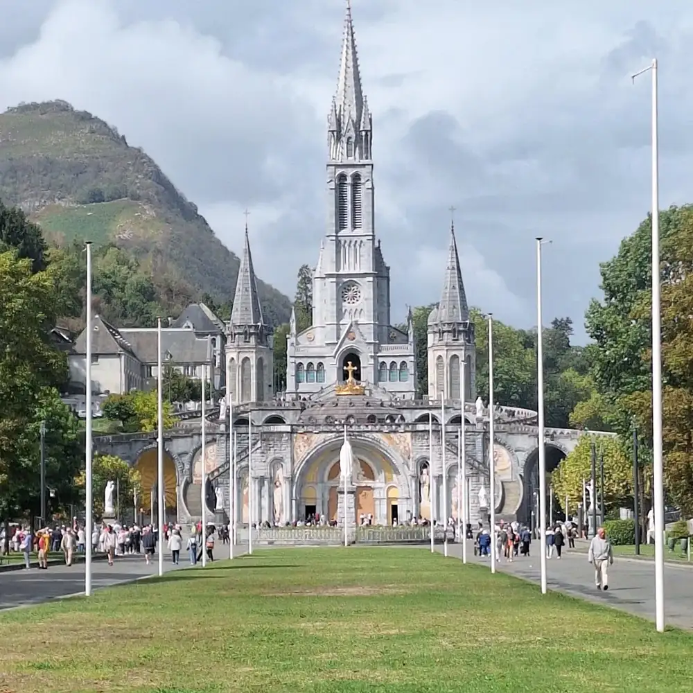 03 lourdes