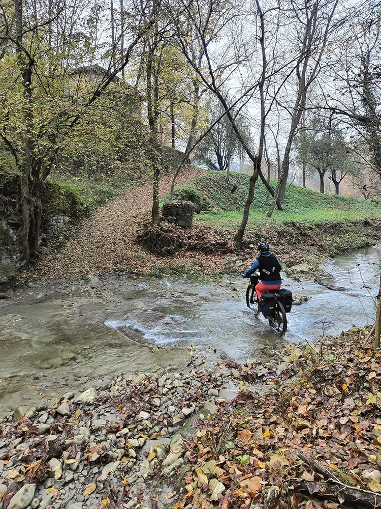 in bici al purgatorio guadi maillo