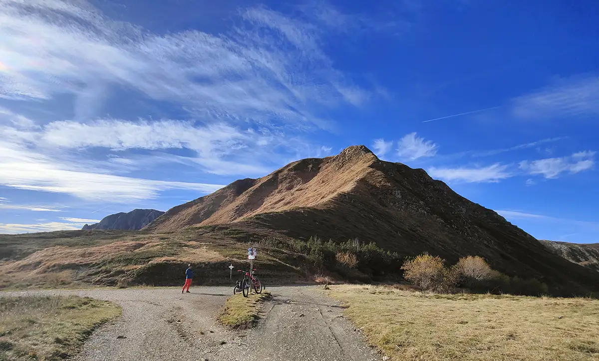 in bici al purgatorio passo lama lite