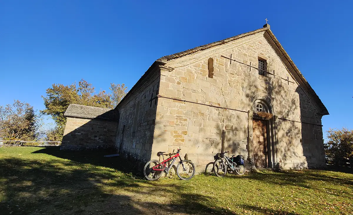 in bici al purgatorio pieve toano