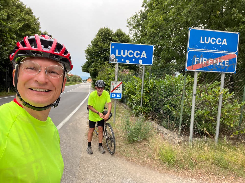 ingresso in provincia di lucca