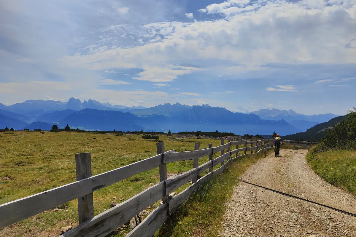 renon gravel loop panorama