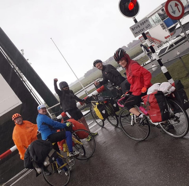 pioggia in bici in olanda