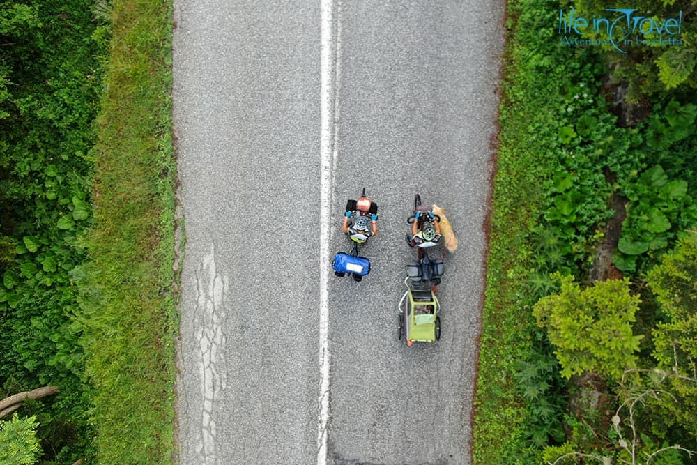 cicloturisti in grecia