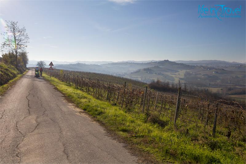 Piedmont bike tour monferrato in bici colline