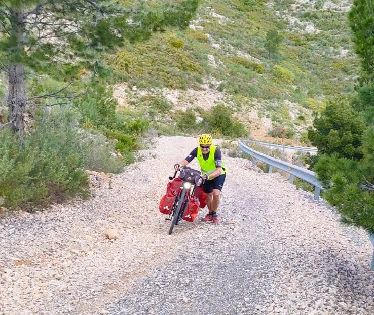 spagna in bici a spinta