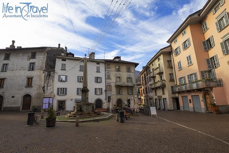 piazza chiavenna