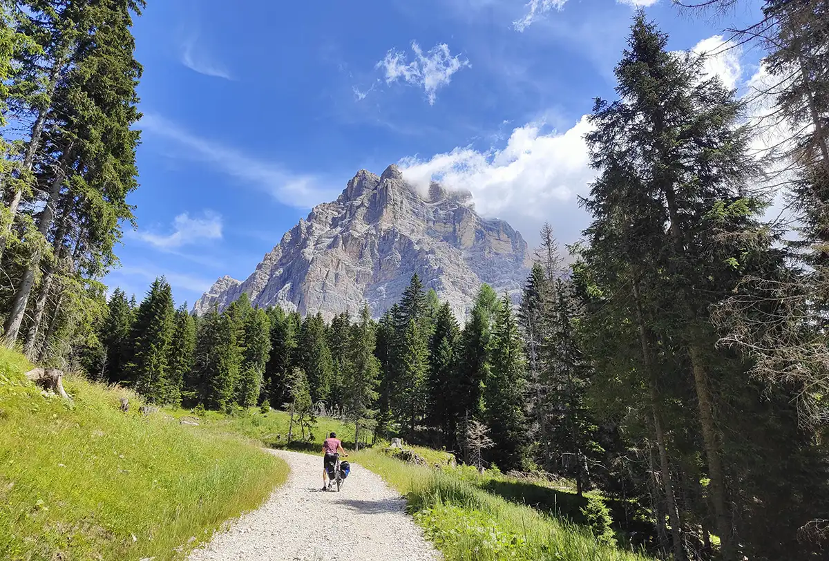 forestale pelmo giro monte civetta in gravel
