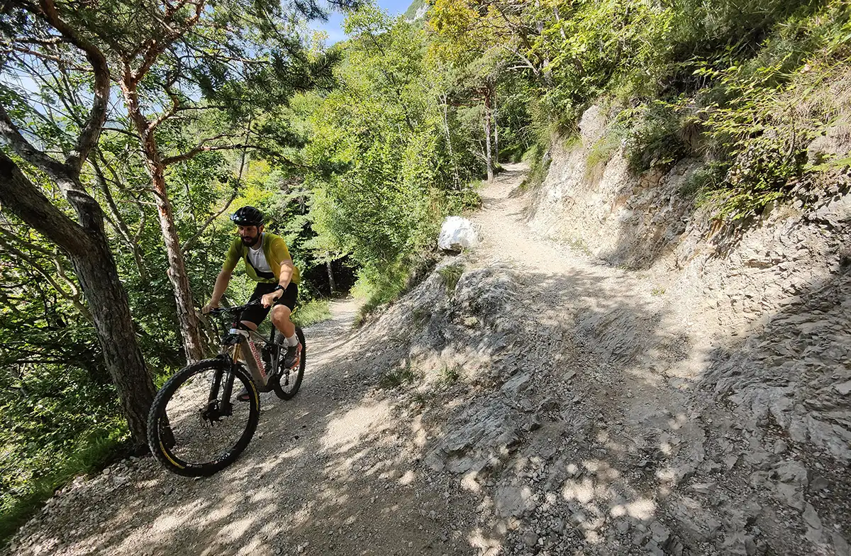 passo rocchetta sentiero