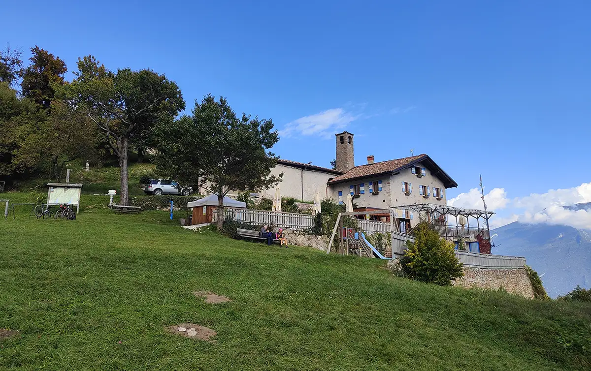 monte casale rifugio san pietro
