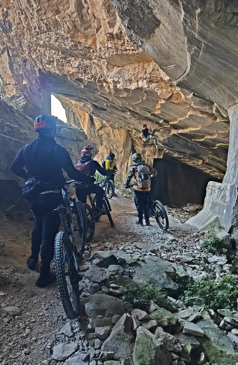 drena monte velo mtb cave