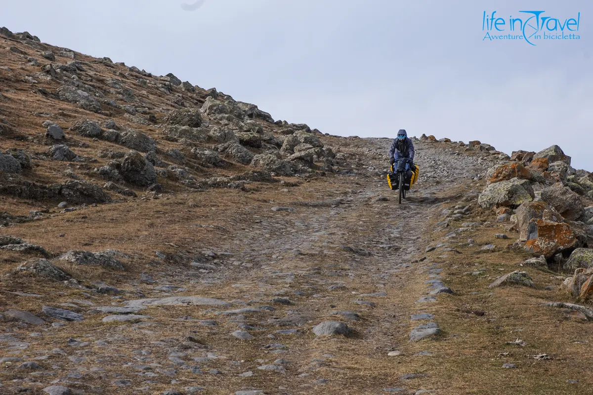 36 georgia in bici sterrati impegnativi