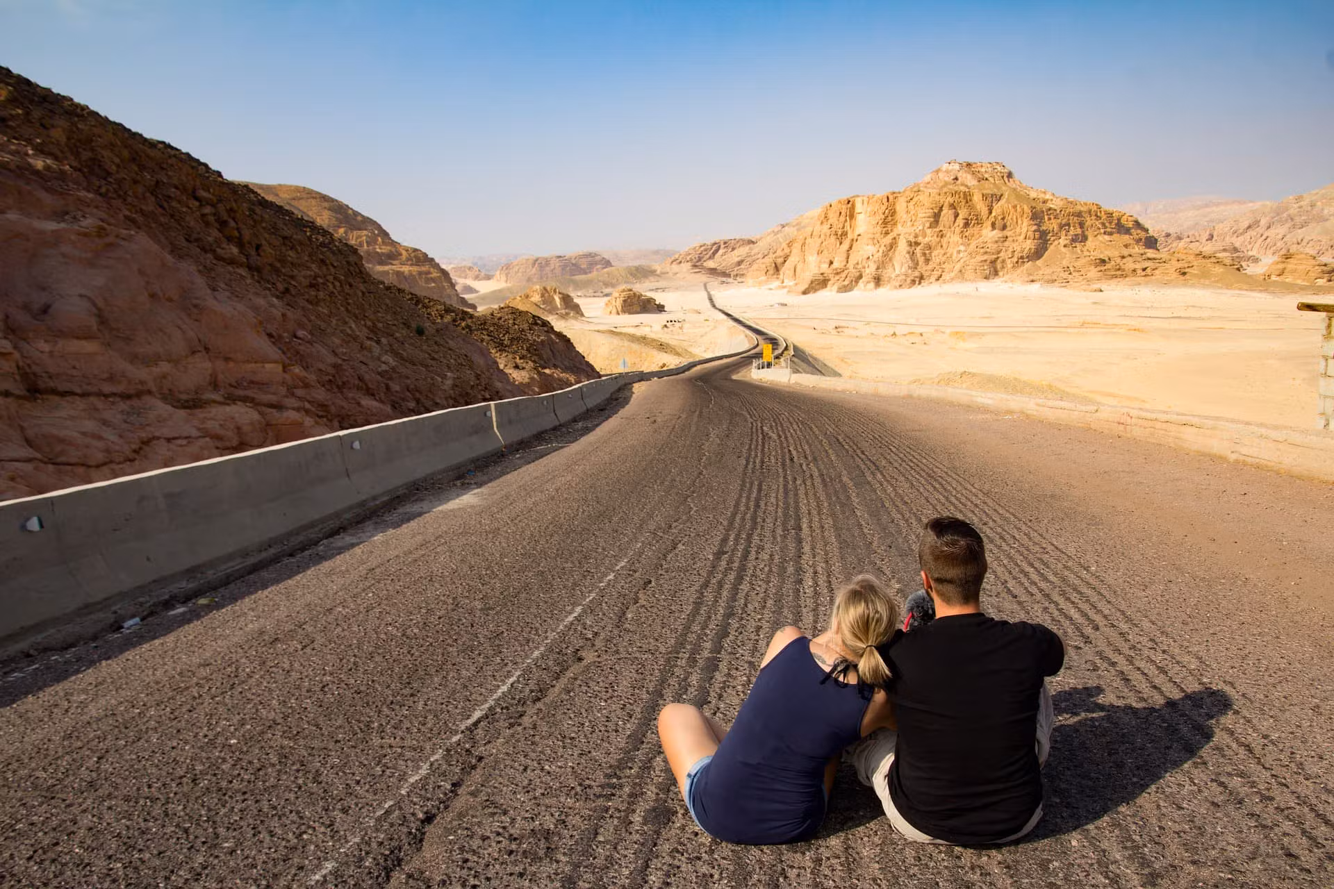 Viaggio on the road in solitaria all’estero? Ricorda questi 6 importanti consigli