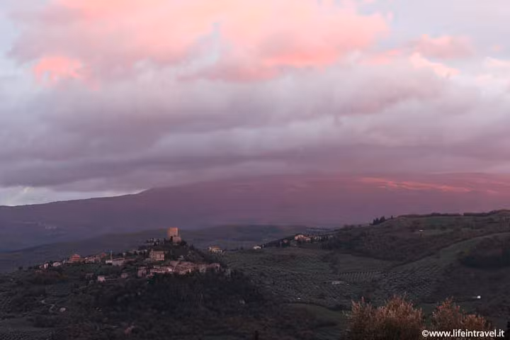 Itinerario Val d'Orcia: solcando la Via Francigena toscana