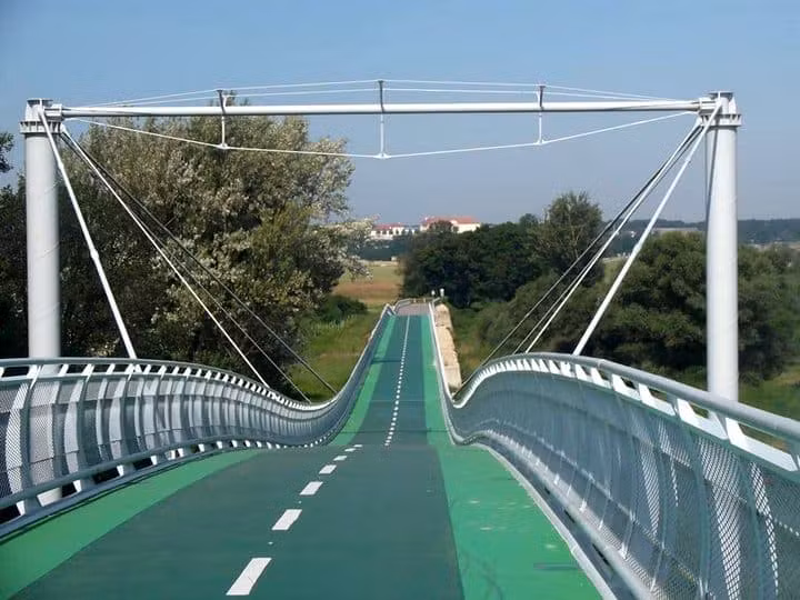 Da Dresda verso l'Italia, finisce il viaggio in bici per l'Europa di Stefano