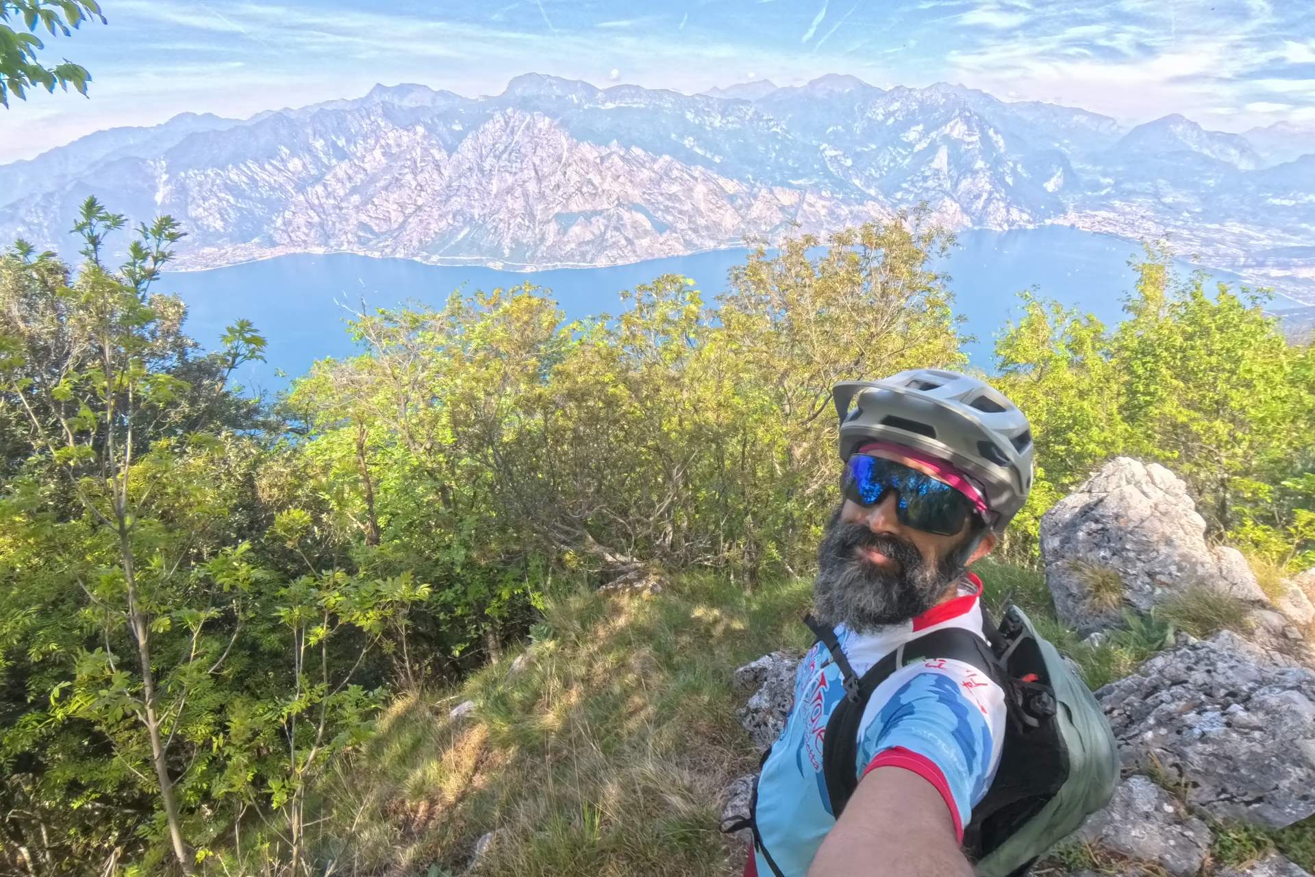Dosso dei Roveri: anello MTB insolito da Torbole sul Garda