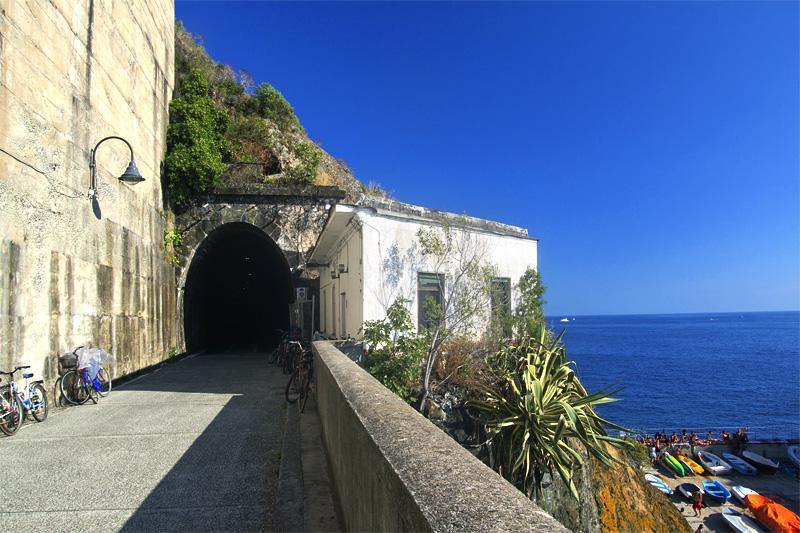 tunnel at Framura