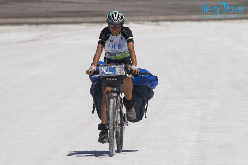 Salar de Uyuni by bicycle liberta e bicicletta nel salar
