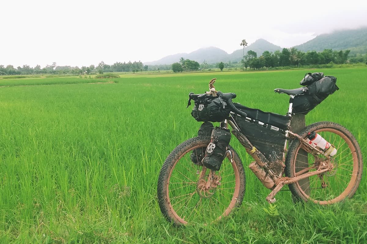 Bikepacking handlebar bags scapi