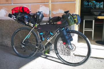 La bici in modalità bikepacking di Matteo
