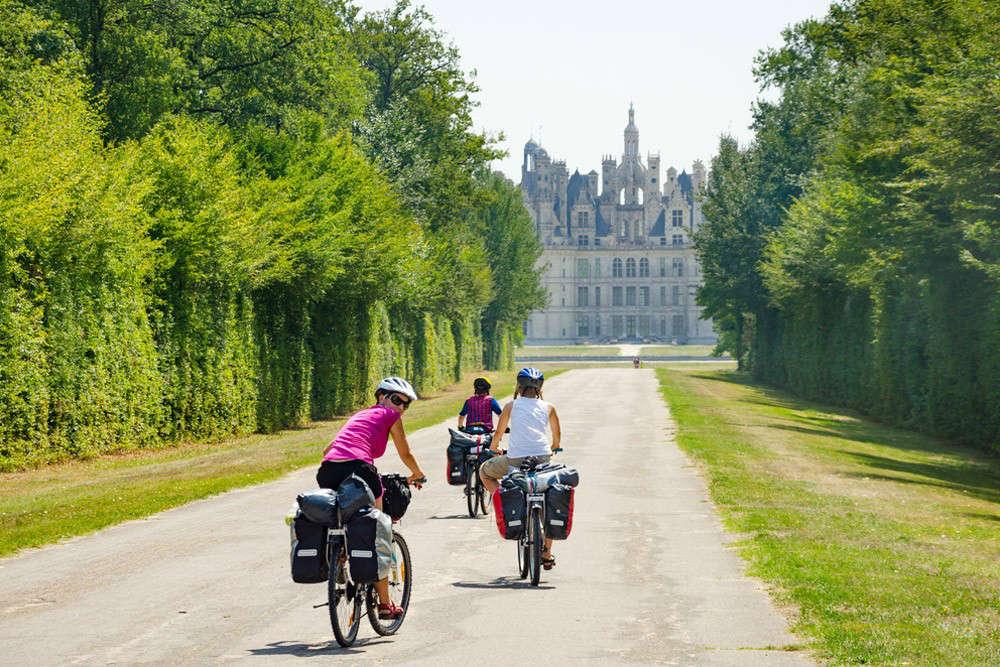 Loire à Vélo: cycling the river Loire bike path through France