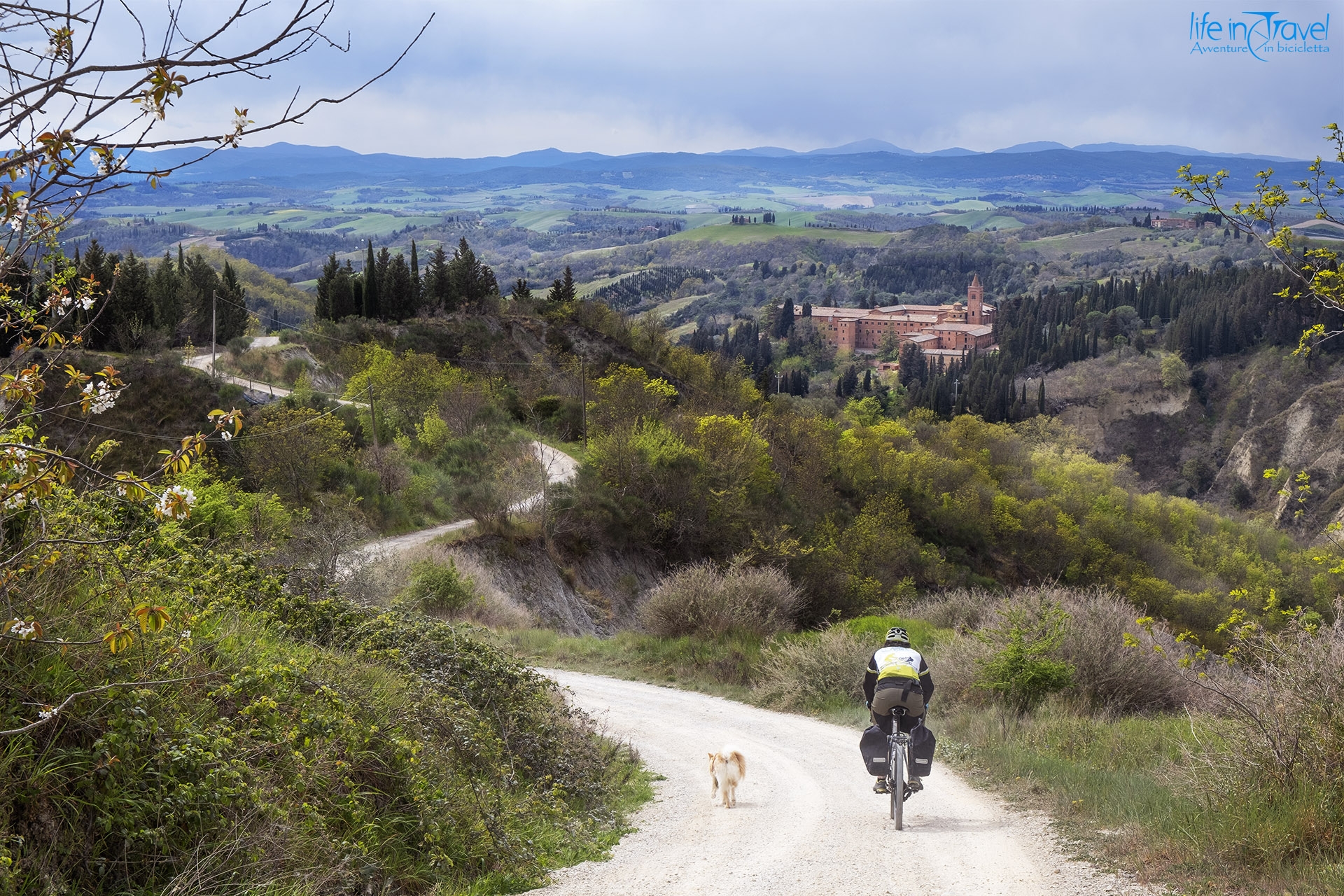 Val d&#039;Orcia in bici